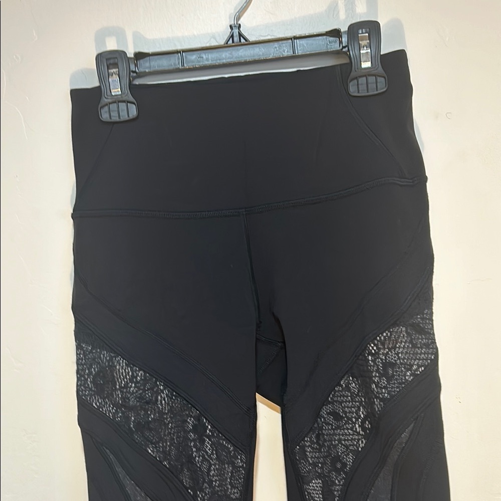 Lululemon Wunder Under Lace Leggings - Picture 6 of 15